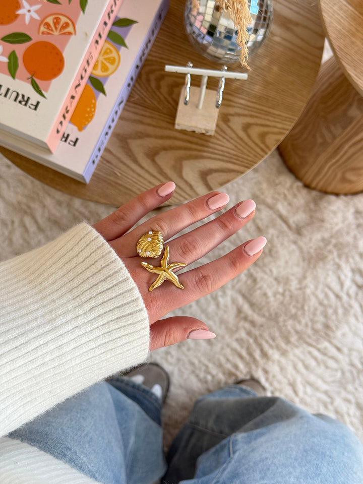 Coral & shell ring